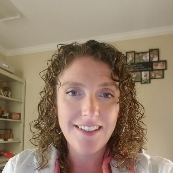 Meet your Posher, Amanda - Picture 1 of 1